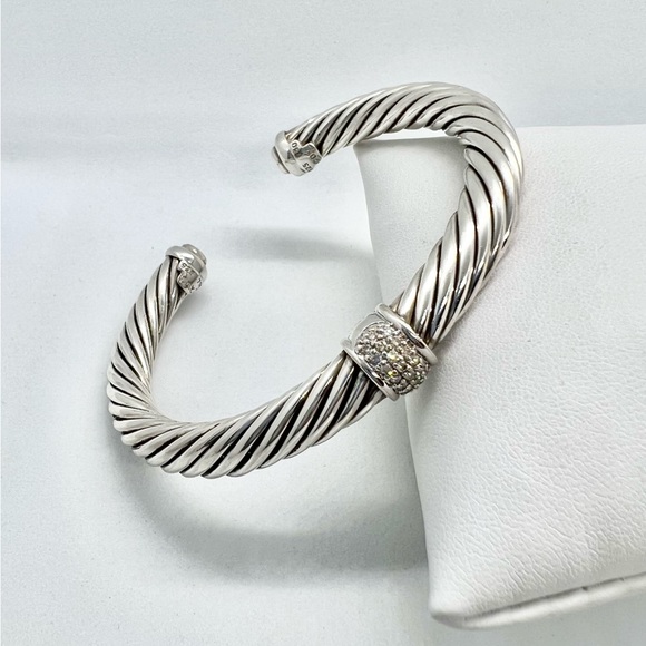 David Yurman Jewelry - David Yurman 7mm Cable Classics Station Bracelet With 18k White Gold & Diamonds